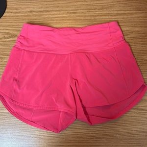 W Lululemon high rise speed up short size 4